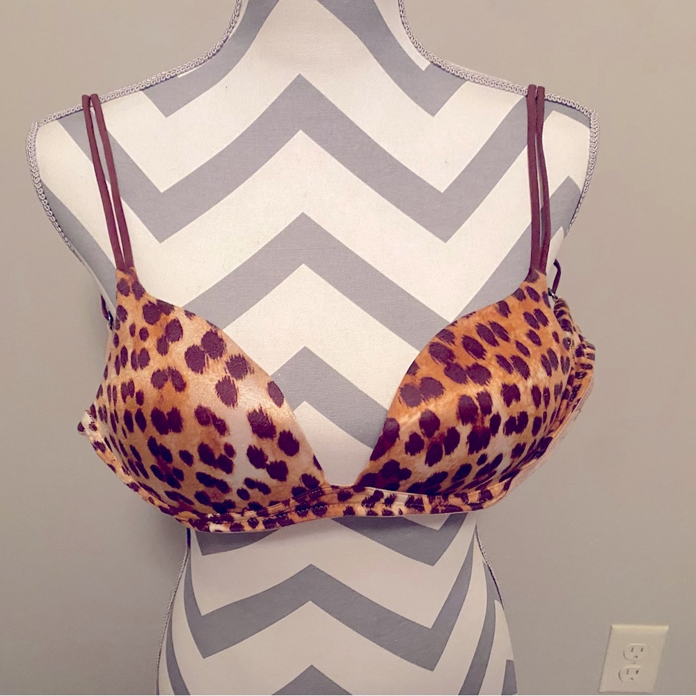 Victoria’s Secret Very Sexy Leopard Push-Up Bra